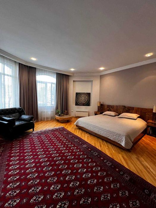 Продаётся Дом на Ивлева под бизнес 7 соток