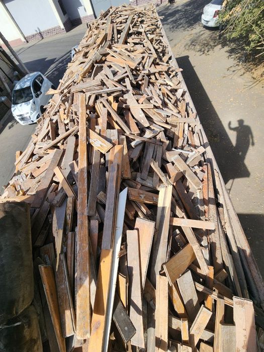 Otin sotiladi. Rassiya yogochidan qilingan tarket.