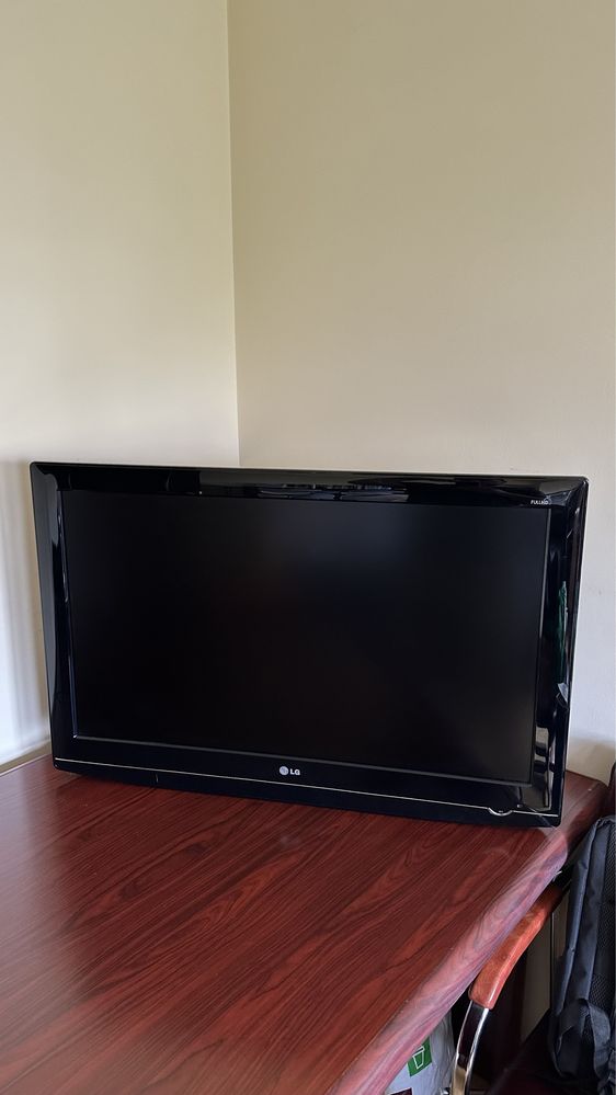 TV LG 37LG5000 utilizat