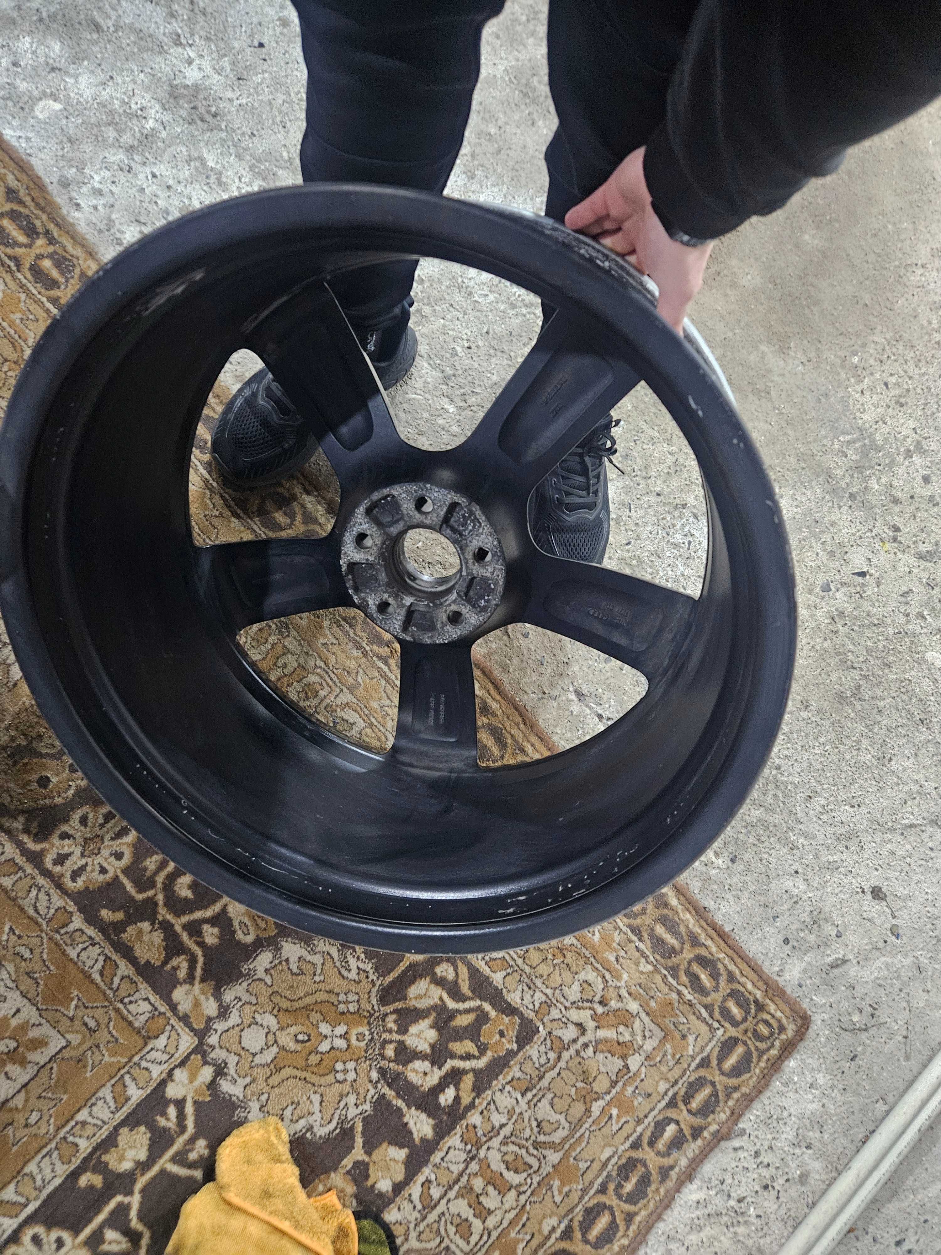 Дажнти Rotor оригинал от А8,       21 цола 5х112 ЕТ 35 9J