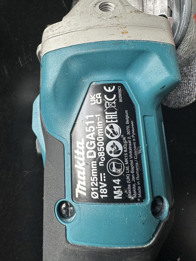 Акомулаторен ъглошлайв Makita DGA511