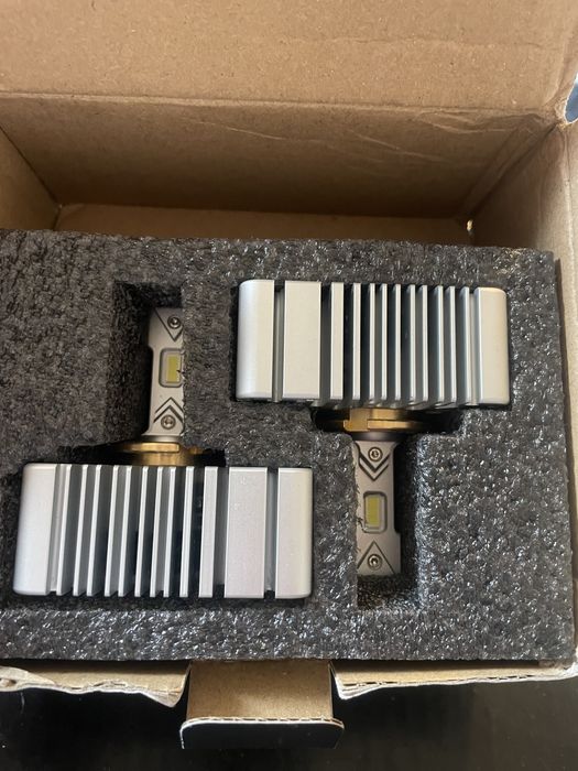 Крушки D5S led заместител на Ксенона