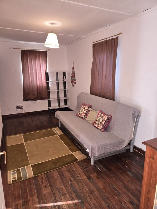 Дава се под наем Къща в с. Изворище, Област Бургас - 55 кв.м за 153 € - Снимка #1