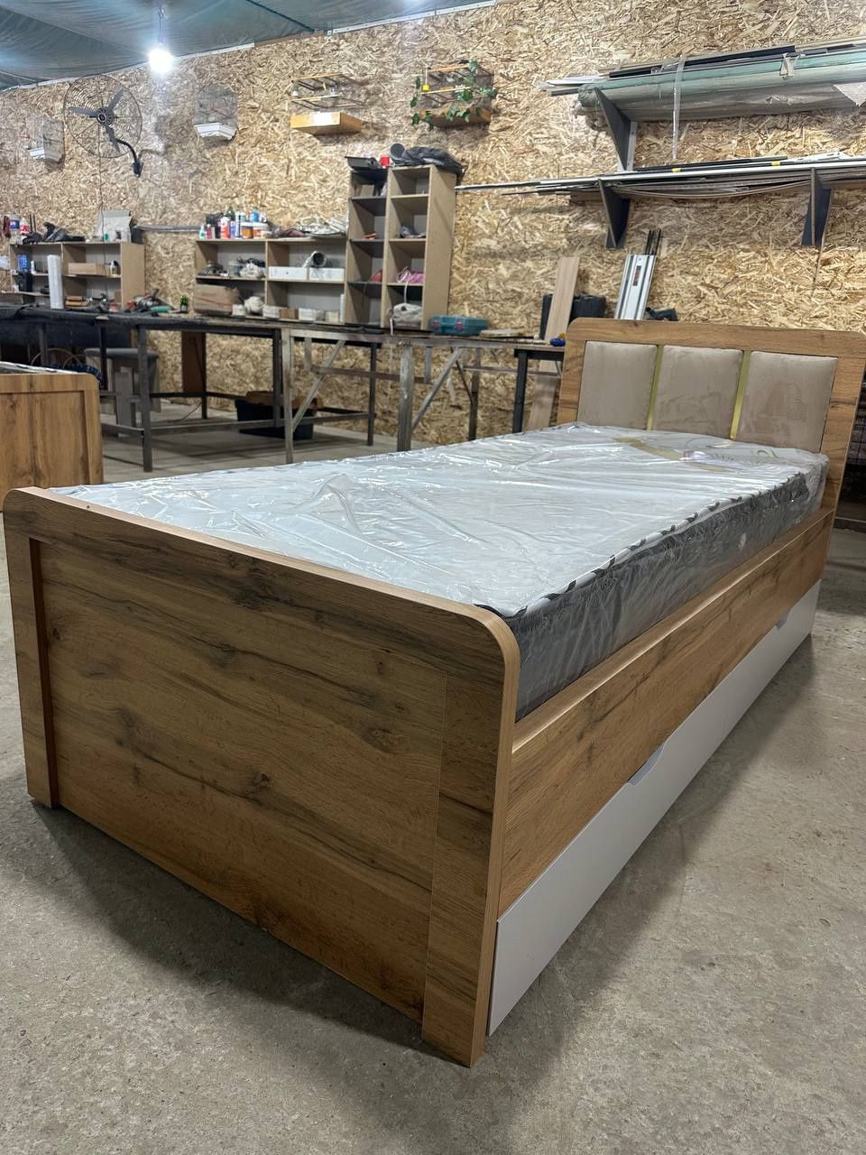 Kravat Kravat Divan
