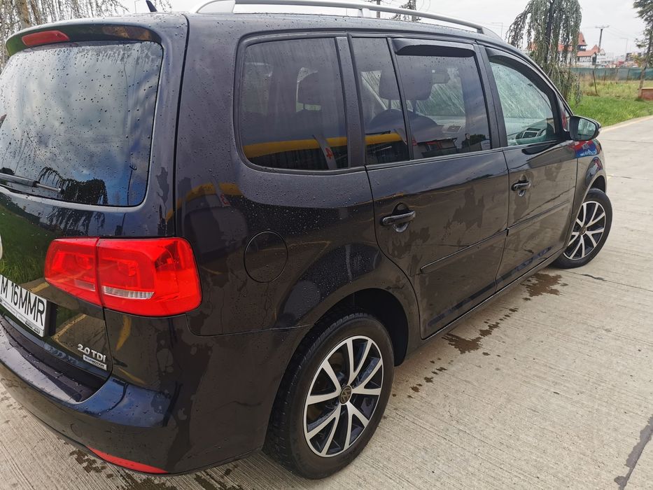 VW Touran 2.0 TDI Bluemotion 2014 140CP