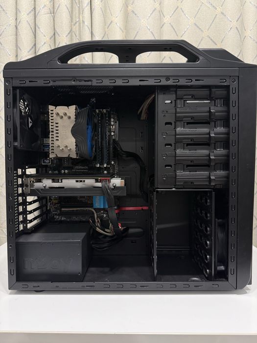 Calculator / Unitate Gaming i7, RX580, 16Gb RAM, 480Gb SSD