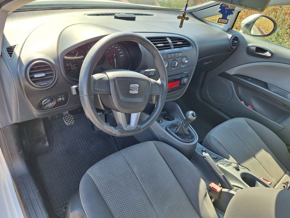 Vând seat leon 2010
