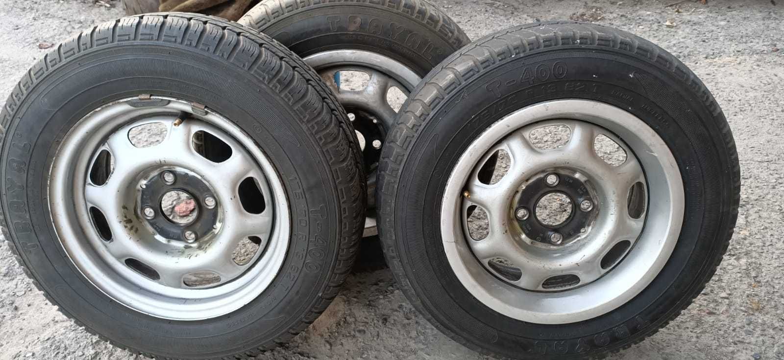 Продам шины с дисками на VW