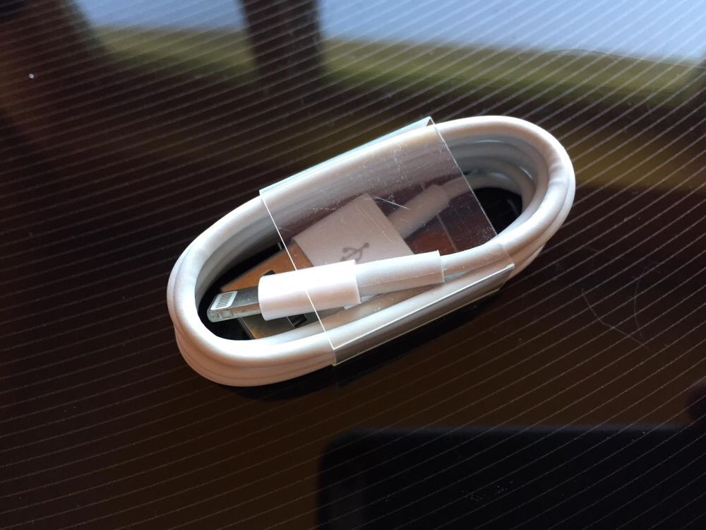 Vand incarcator cablu date iphone 4s,5,6,7,8,x,xs max,11,Xr,12,13,14