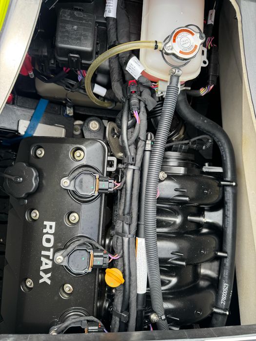 De vânzare jet SEA DOO GTR 2021 230 cp, înscris RO