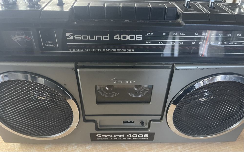 De vinzare radiocasetofon Sound 4006