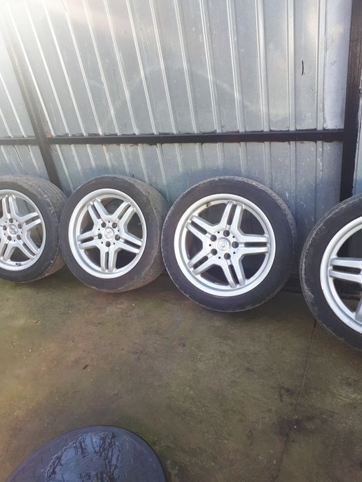 Genti aleaj 235/45/R17
