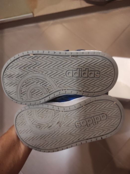Оригинални Adidas кецове, номер 24, 28 лв