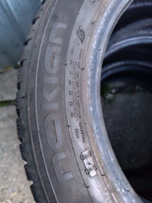 Anvelope 195 55 r16 iarna nokian Wrd3