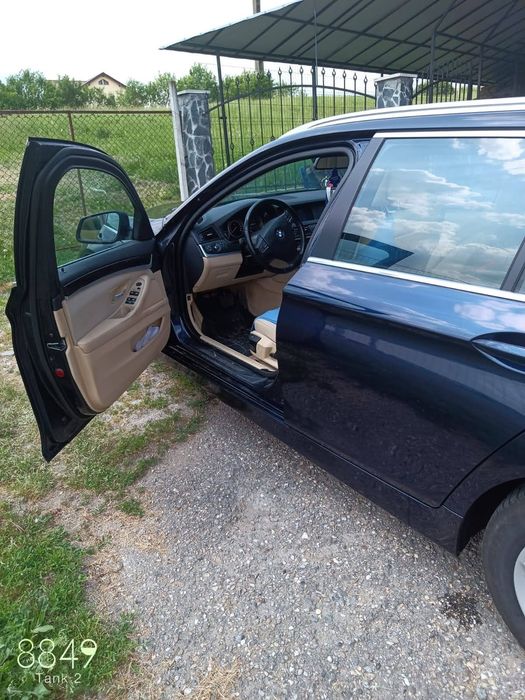 BMW 525 F11 albastru