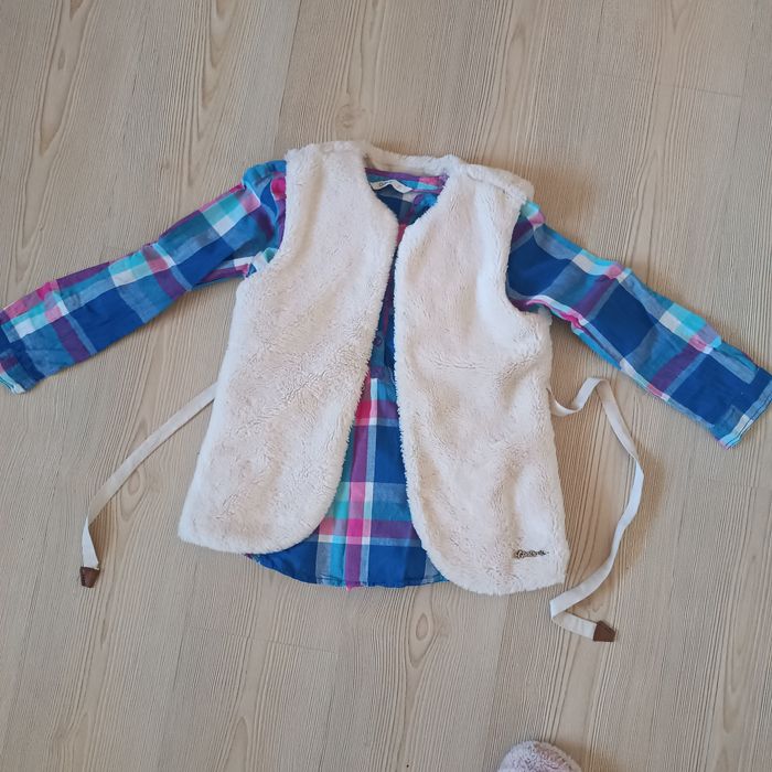 8-9 г. Пухен елек Contrast