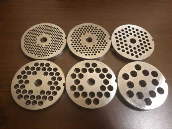 Aparat electric industrial de tocat carne
