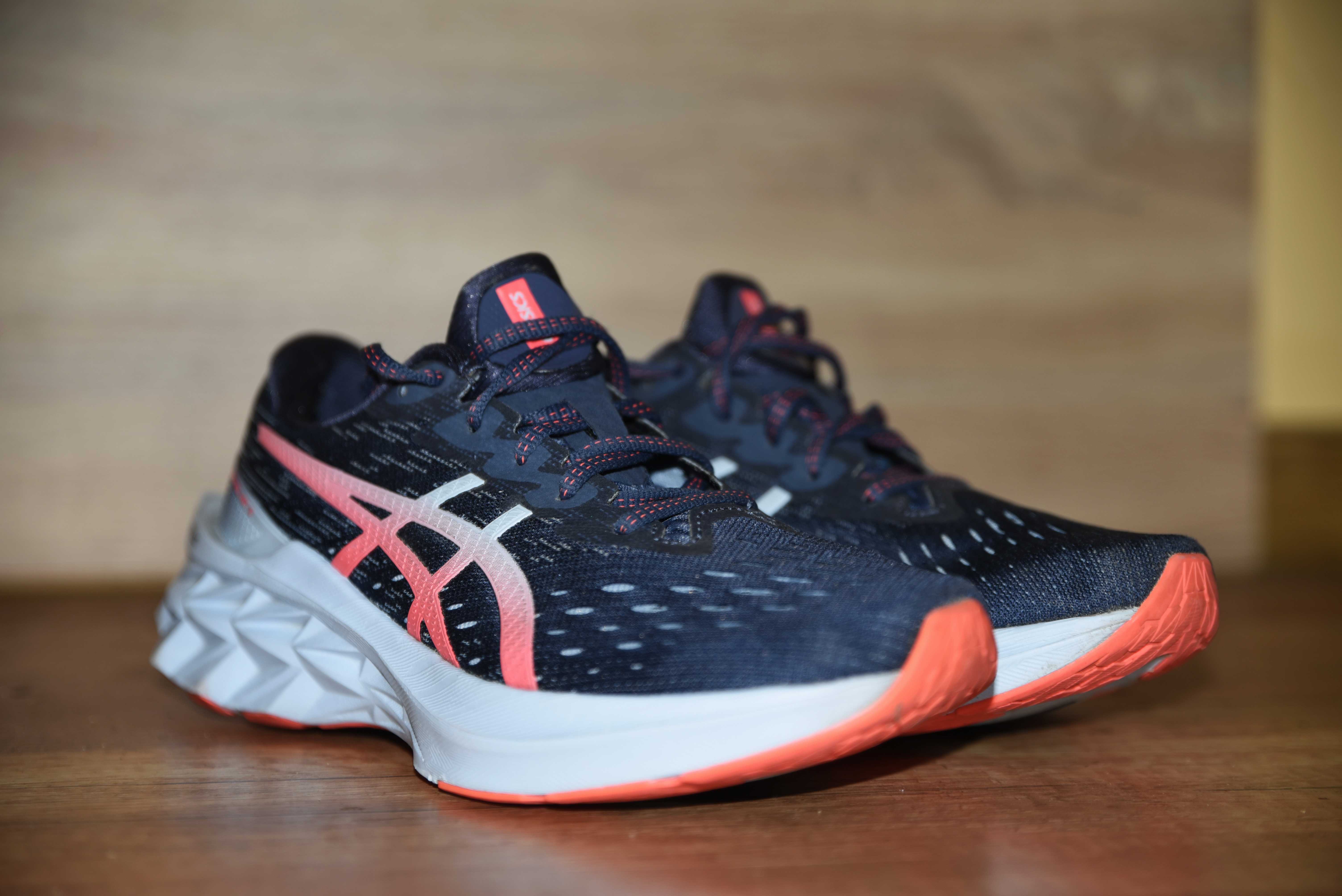 ASICS Gel Оригинални маратонки 41.5 номер