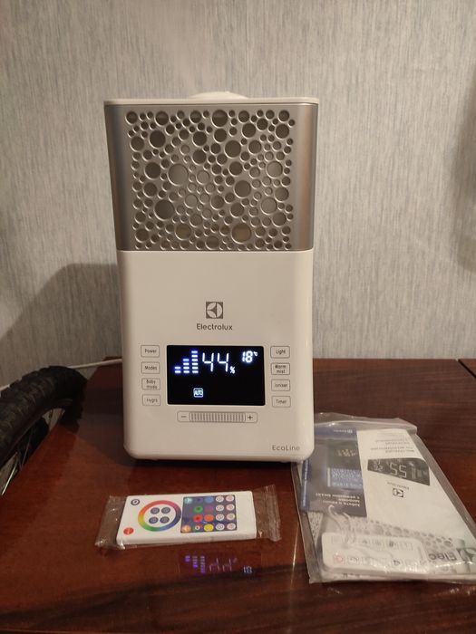 Увлажнитель воздуха Electrolux.