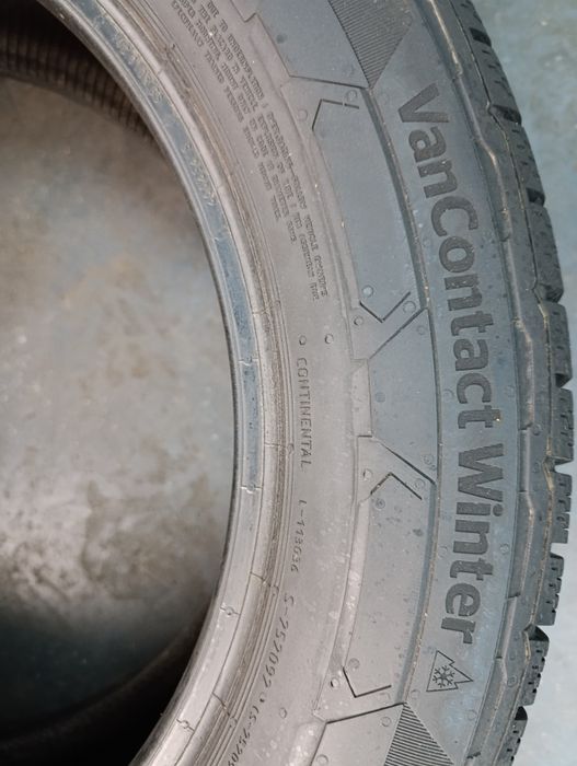 2 anvelope de iarnă 225 55 17C Continental  Winter 7mm ,dot 2019
