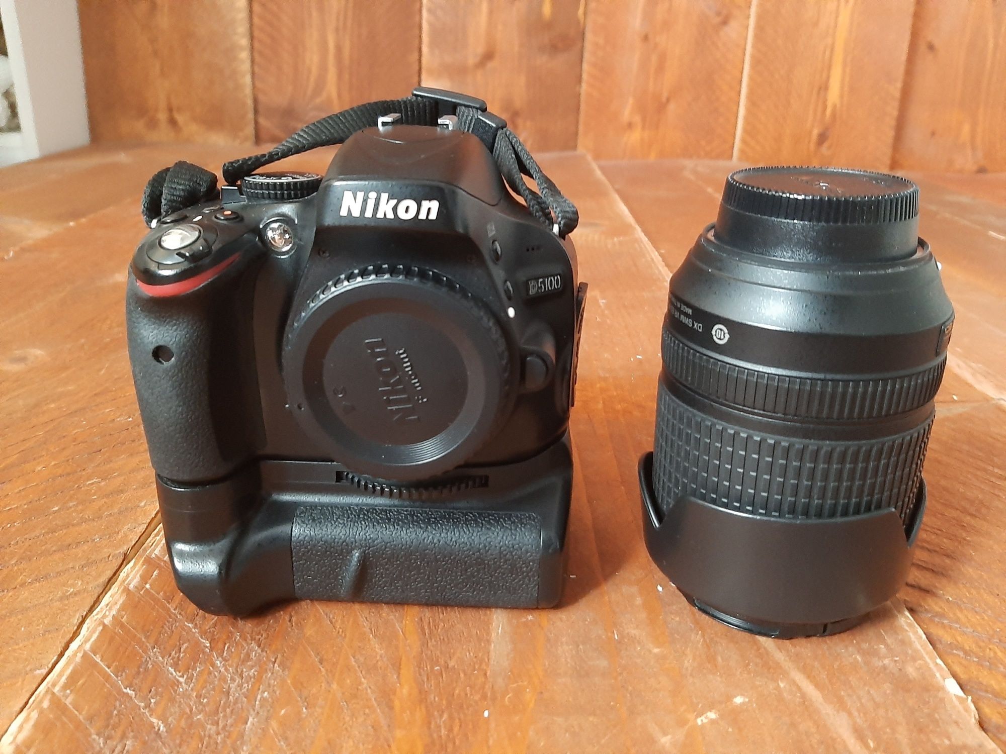 Nikon d5100 cu 18-140mm si 18-55mm