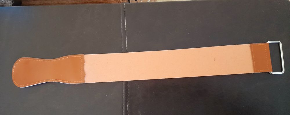 Колан бръснарски  ( за заточване на бръсначи)