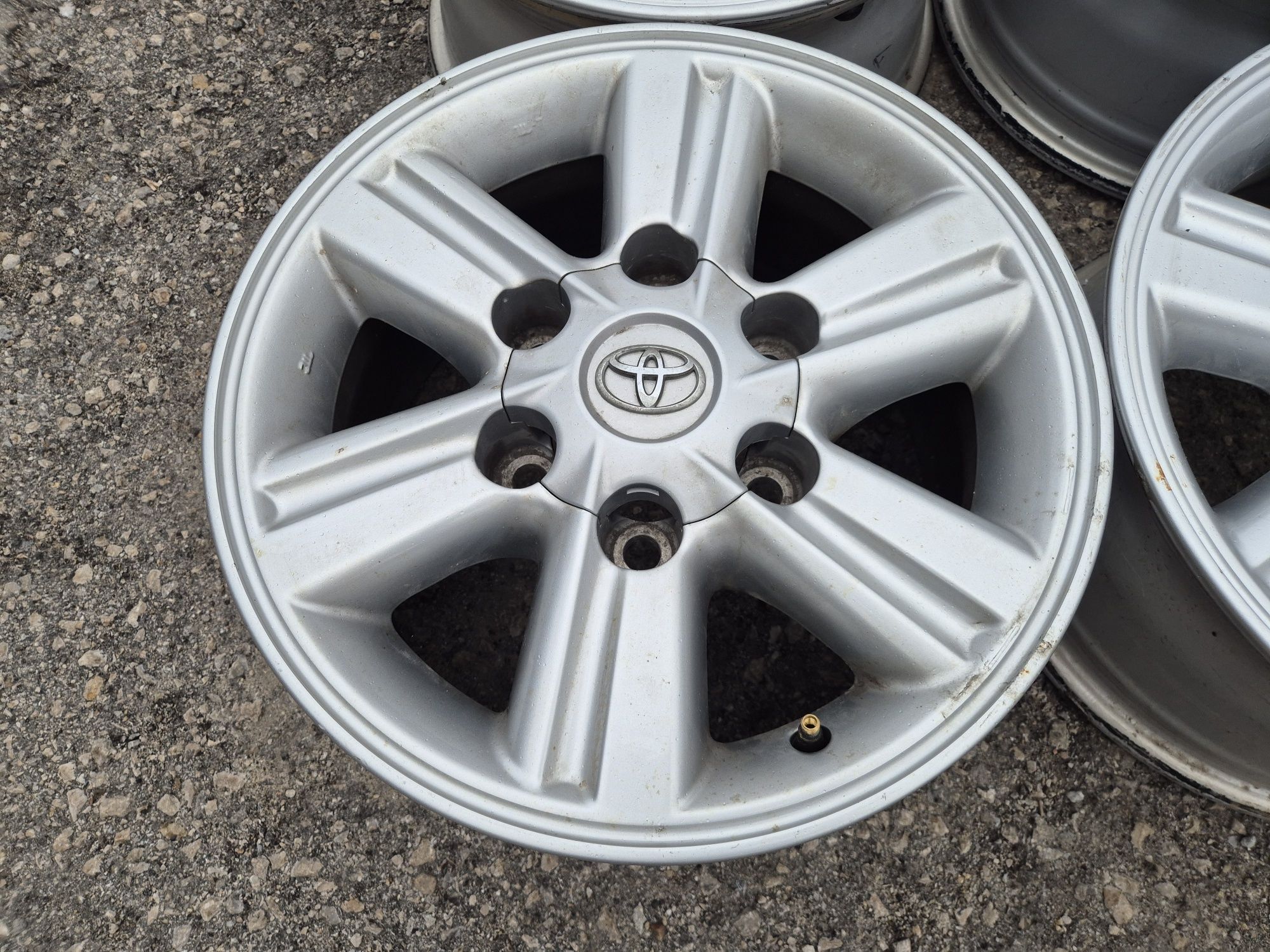 6х139.7/15 Toyota Hillux Land Cruiser Mitsubishi Suzuki 6х139.7/15