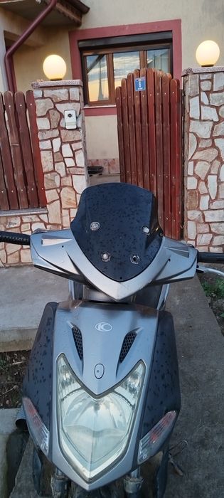 vand scuter kimvo agility 50 sau schimb cu scuter care porneste