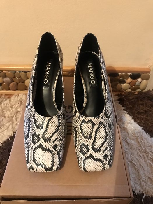 Дамски обувки и сандали 39 номер