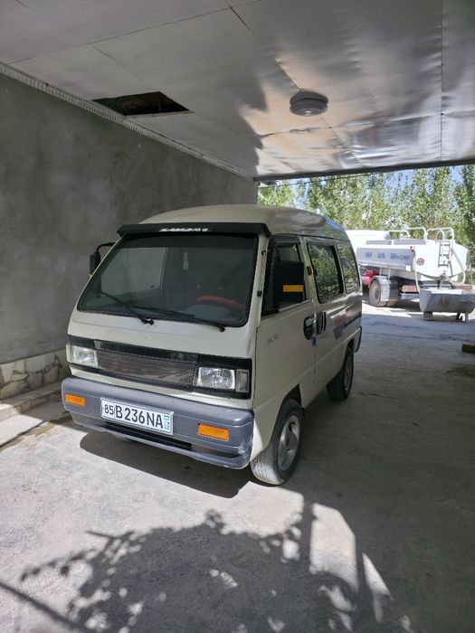 Damas sotiladi 2002 yil