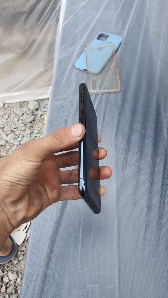 Iphone 11 pro sotiladi