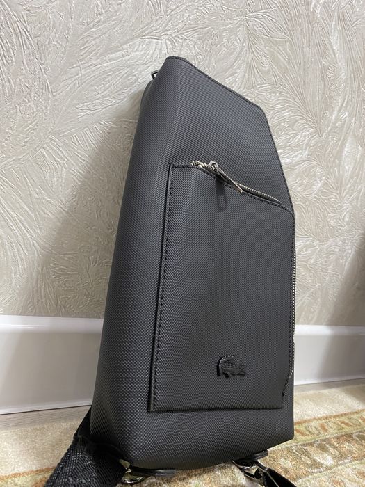 Барсетка Lacoste состаяния новая дизайн красивый