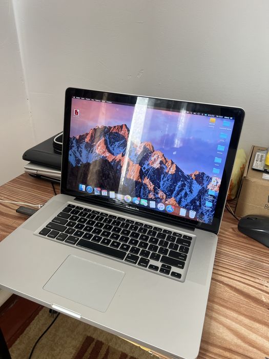 MacBook pro 15 core i7 срочно