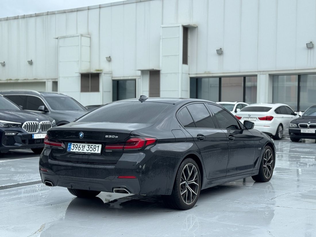 Прадется BMW 5-series 530e M Sport za 51890$