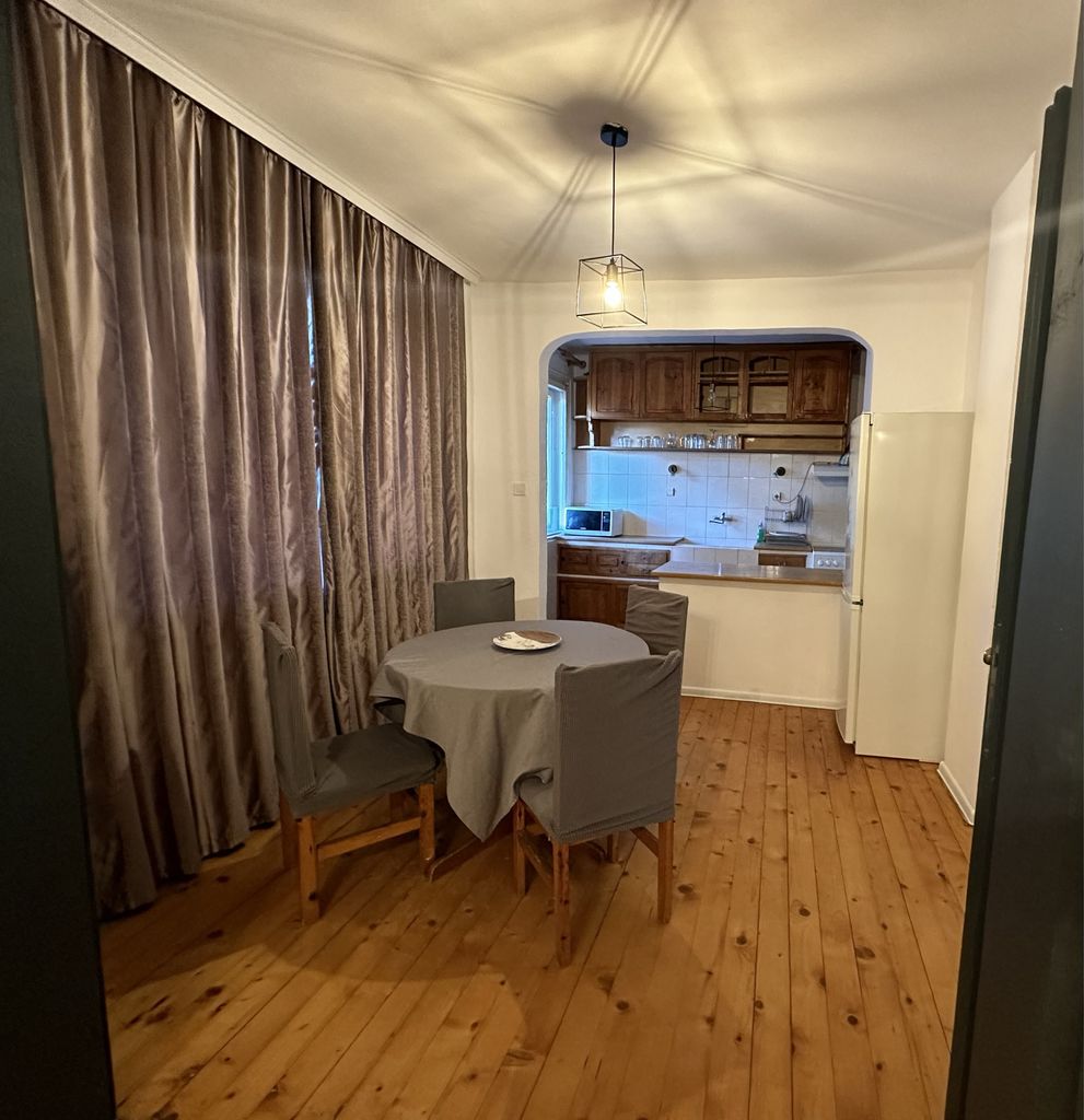 Дава се под наем Многостаен апартамент в Хасково, Воеводски - 130 кв.м за 255 € - Снимка #2
