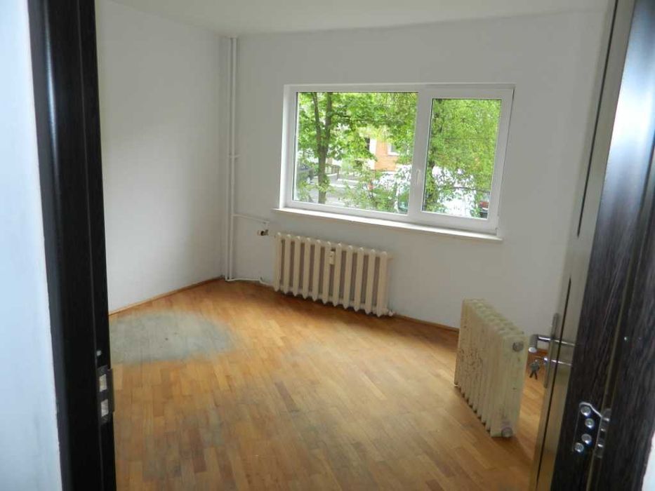 (vanzare) apartament pretabil spatiu comercial, langa Lidl de la gara