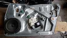 Macara Electrica Usa / Portiera Dreapta Fata VW Tiguan 2007 - 2015 Cod : 5N1 837 730 A / 5N1837730A