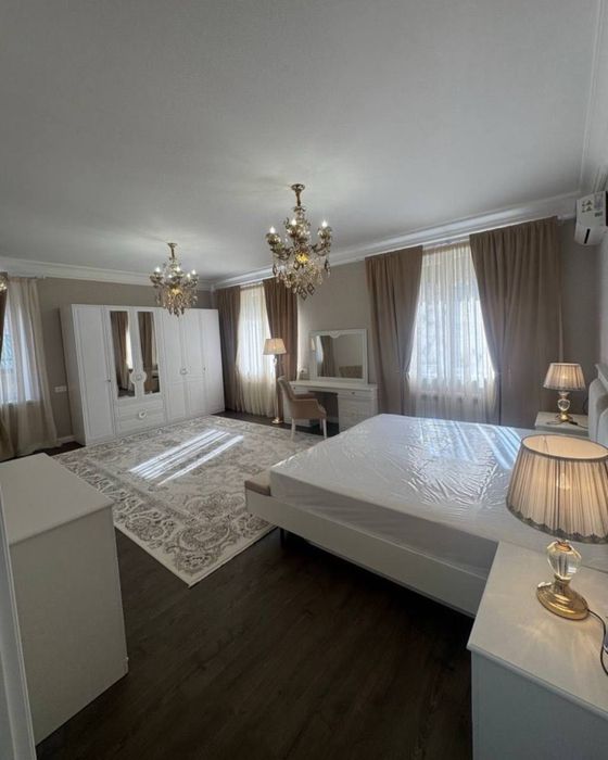 Продается евро кв ГАБУС на: Ц-2  3/1/7 148м2 алайский