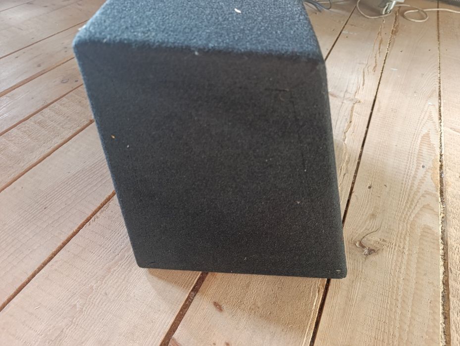 Incinta  subwoofer JBL