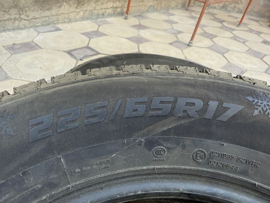 Продам зимние шины Powertrac