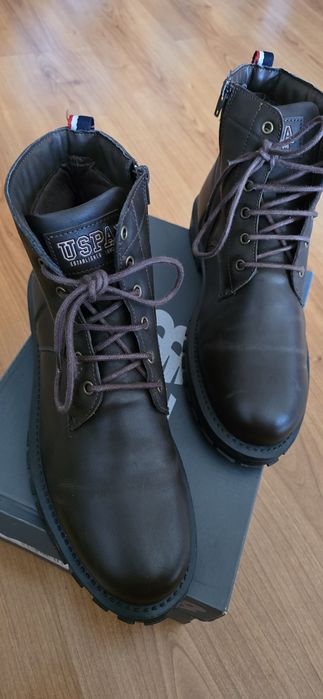 Ghete de iarna din piele