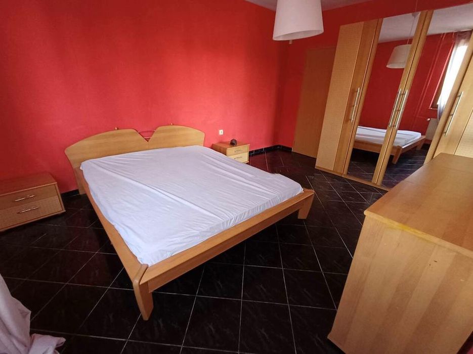 Дава се под наем Тристаен апартамент в София, Оборище - 95 кв.м за 699 € - Снимка #4