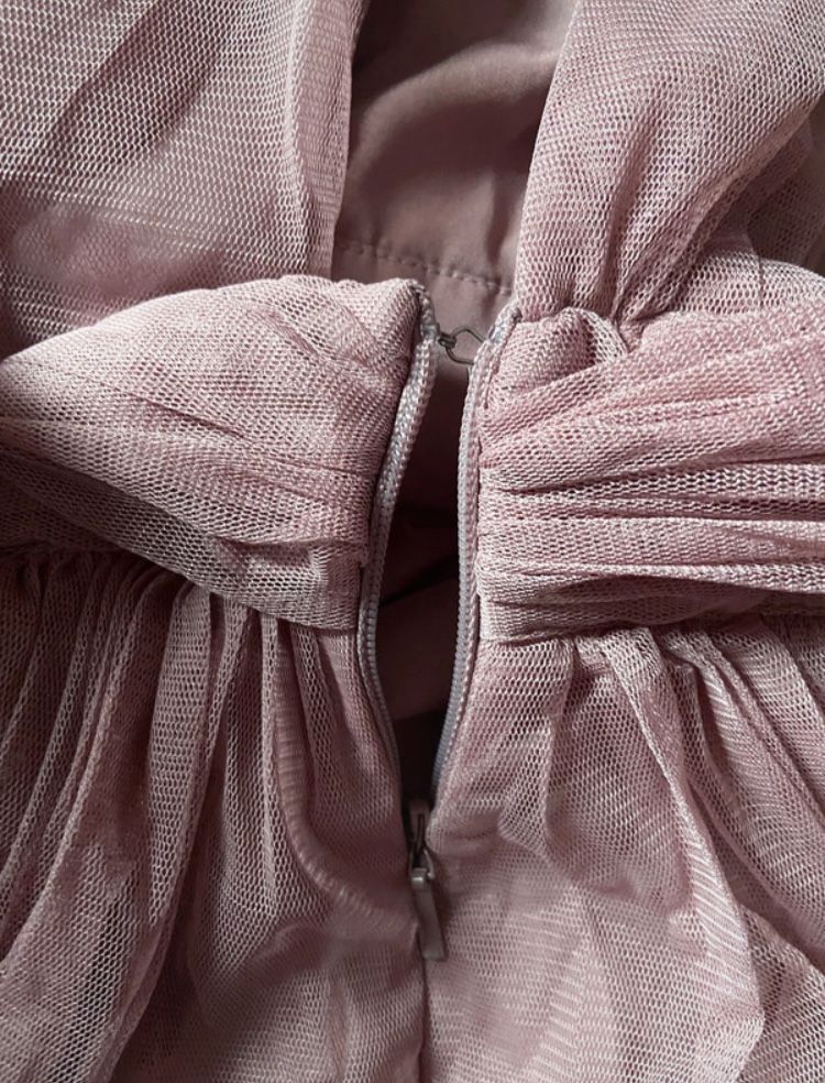 Rochie ASOS din tulle roz pudrat