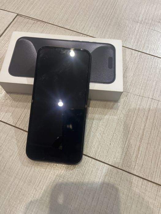 Продавам Iphone 15, 128 Gb