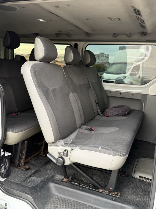 De vanzare opel vivaro 8+1