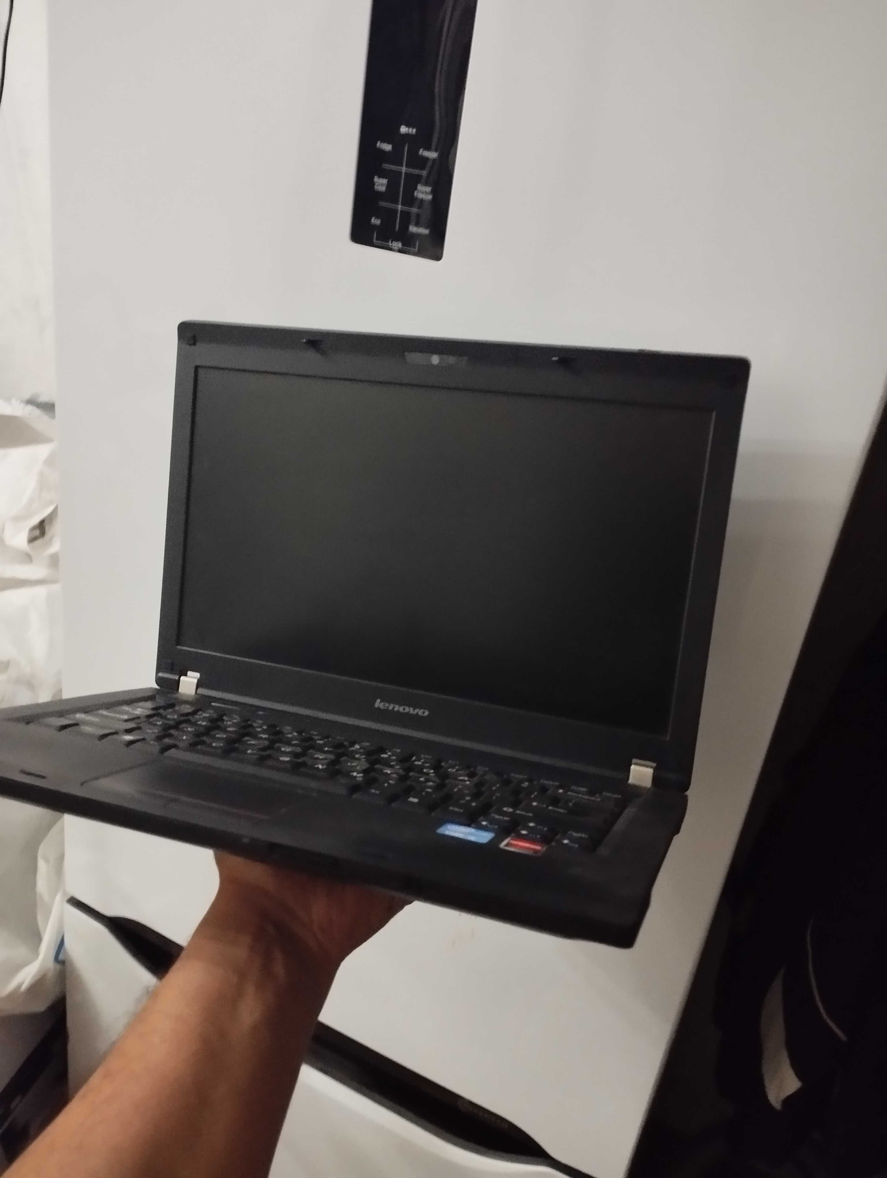 i5 NOUTBUK - LENOVO \\ i5-2520 \\ 4GB \\ 128GB \\ Эк-14IPS