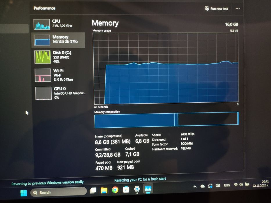 Лаптоп Dell Latitude 3310 2in1 Touch i5-8265U 16GB Ram 256 SSD