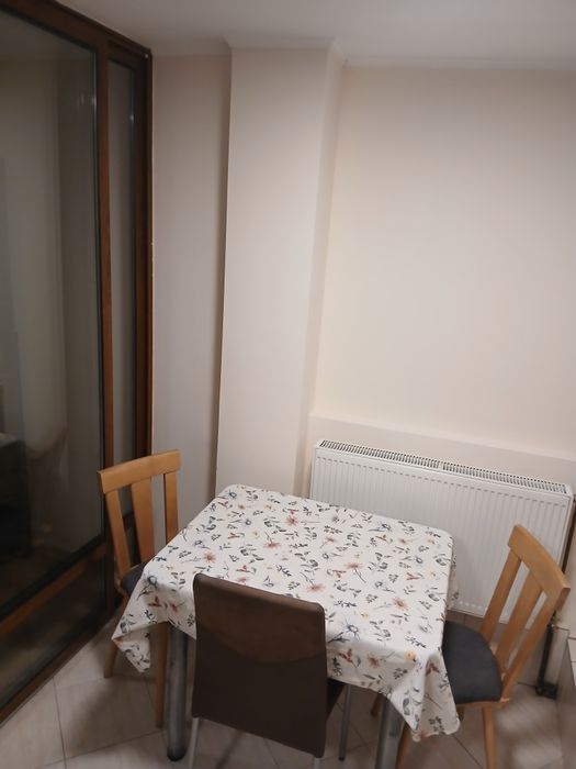 Închiriez garsoniera la Burdea