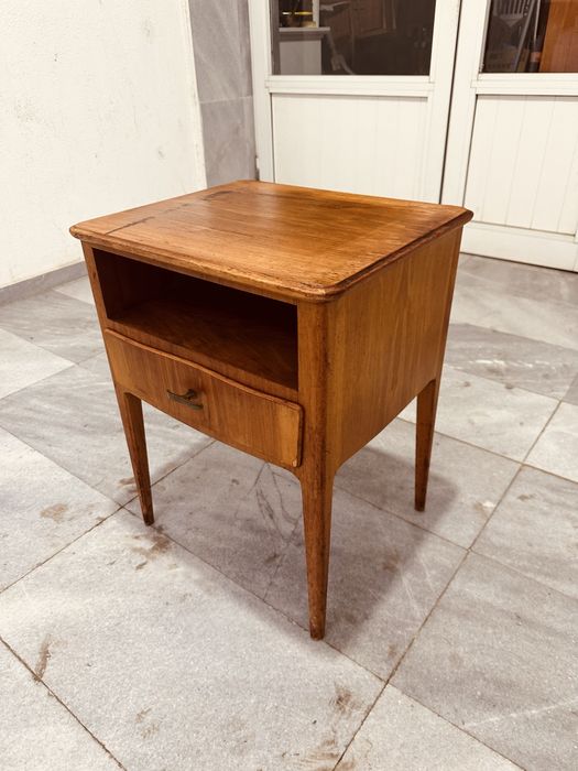 Ретро нощно шкафче/масичка / Mid-Century Modern, 60-те години