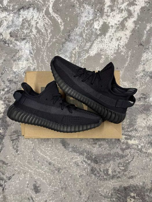 Adidasi Yeezy Boost 350 Black Oynx